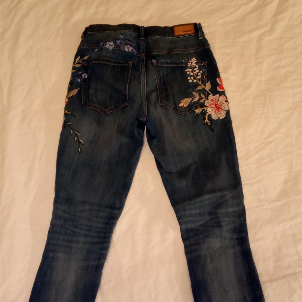 Express Embroidered Jeans - Picture 5 of 13